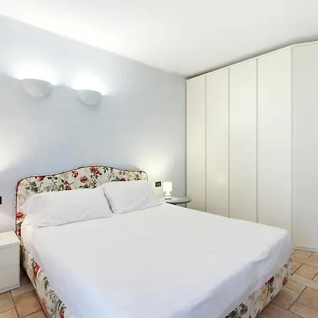 Apartment Iris - Regarda Travel Lazise