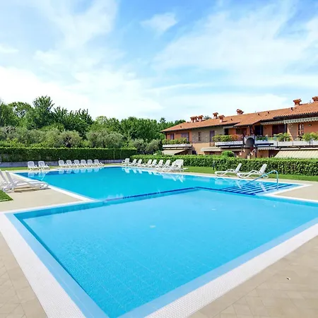 Apartment Iris - Regarda Travel *