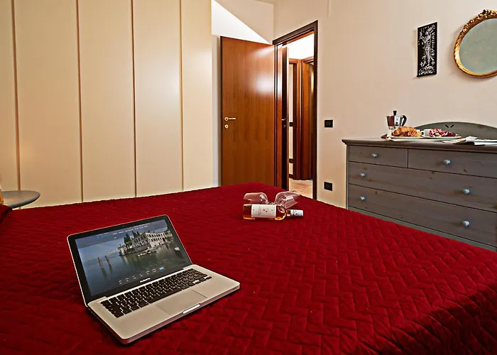 Apartment Iris - Regarda Travel