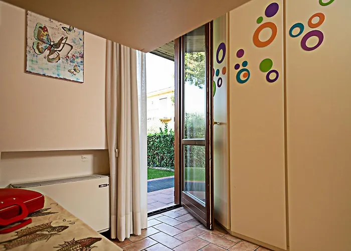 Iris - Regarda Travel * Lazise